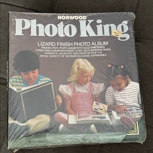 Norwood Photo King Album with Lizard Finish